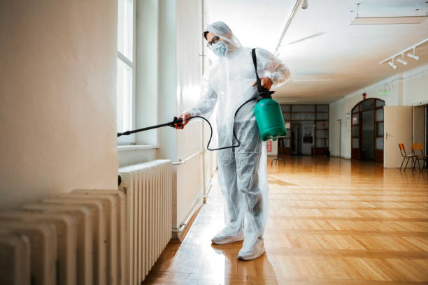 Best Pest Control for Homes  in Cumberland, WI